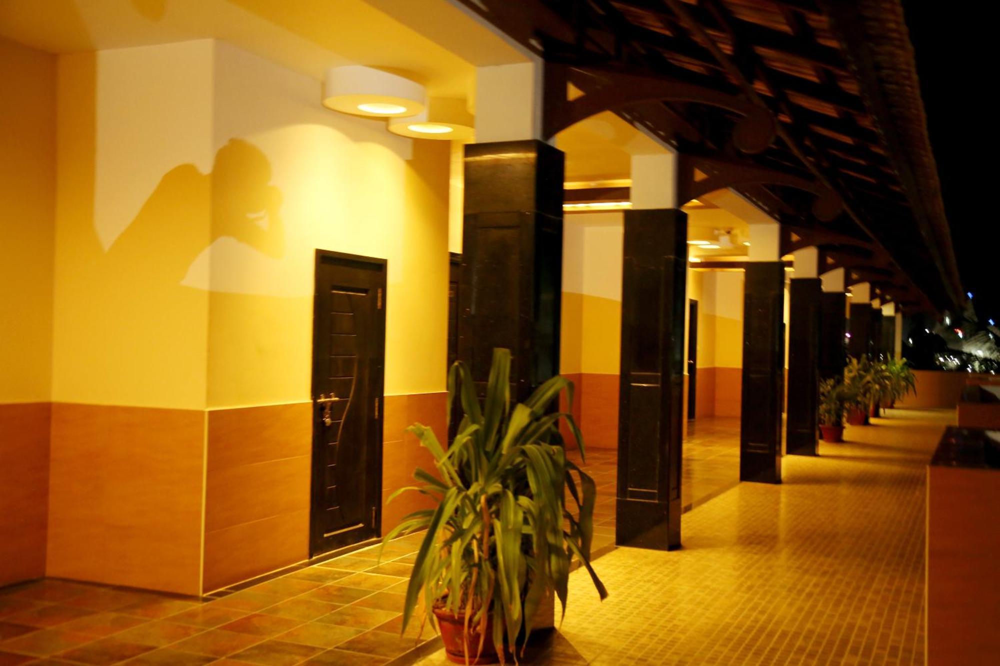 Seagate Church View Resorts Velankanni Esterno foto